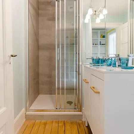 Bed & Breakfast Maison 1934 - Gare & Parking Gratuit J