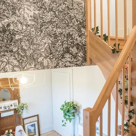 Maison 1934 - Gare & Parking Gratuit J B&B