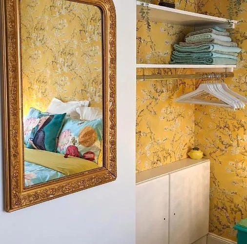 Maison 1934 - Gare & Parking Gratuit J Bed & Breakfast 3*