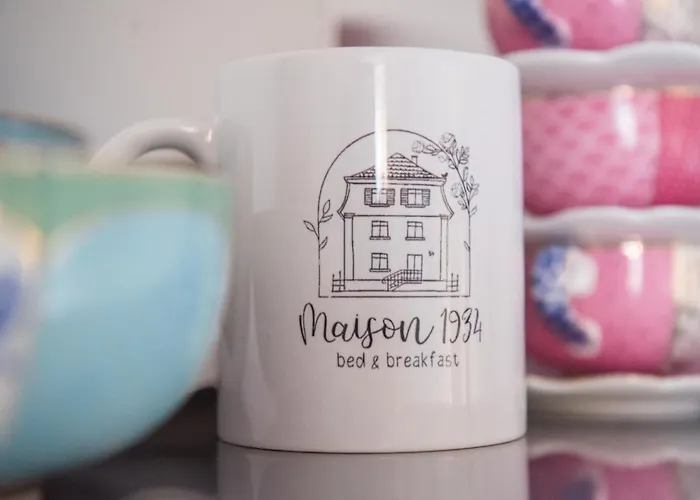 Bed & Breakfast Maison 1934 - Gare & Parking Gratuit J 3*